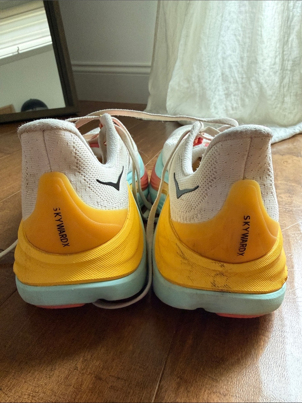Hoka Skyward X - Picture 3 of 6